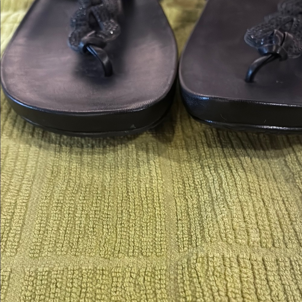 Pelle Moda Black Sandals, Size 7 1/2 - Picture 6 of 6